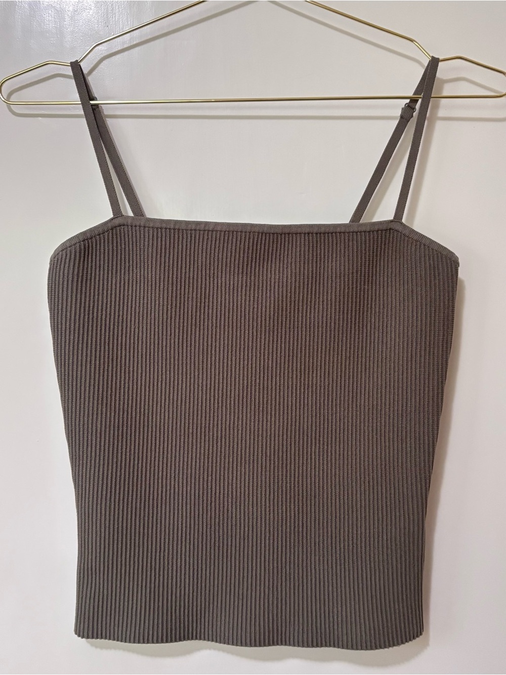 Babaton| Aritzia| Olive Sculpt Knit Ribbed Spaghetti Strap Cami Tank Top Sz M